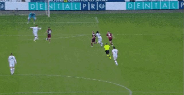 1665857635373008798.gif 2.gif